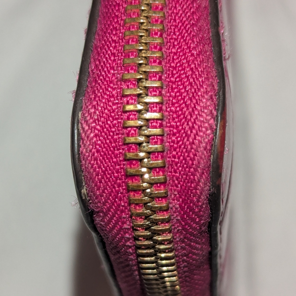 Michael Kors Pink Croc-Embossed Zip Wallet - Picture 11 of 16